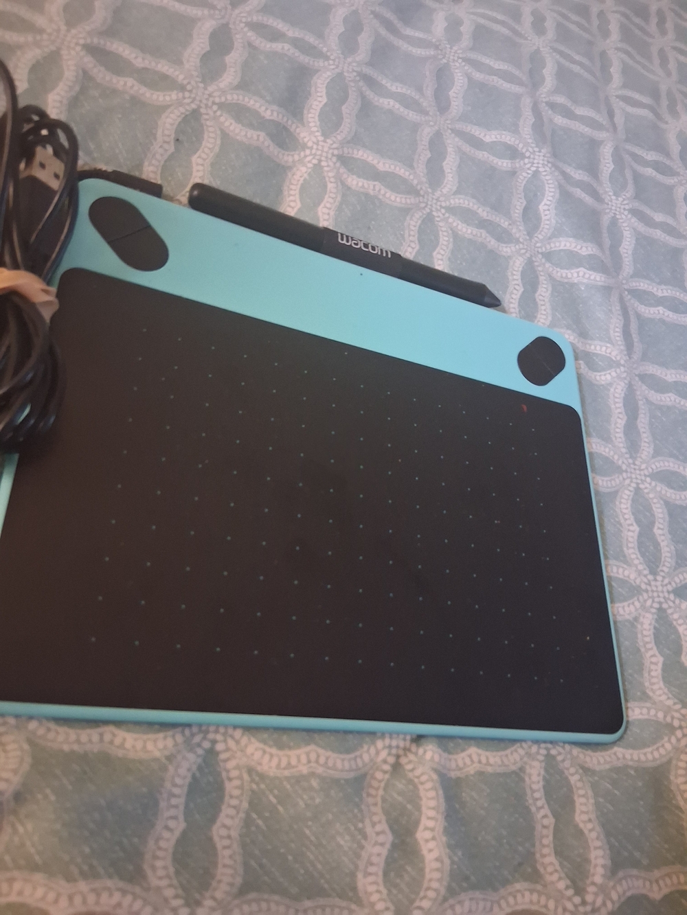 Wacom Intuos Graphics Tablet - Teal